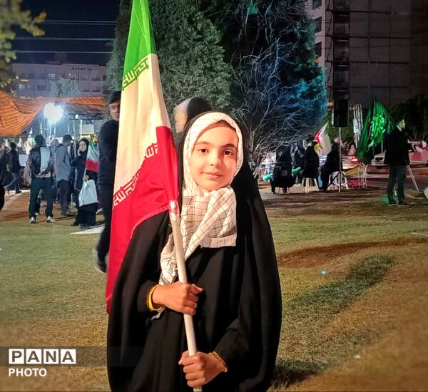 آیینه امید در اجتماعات مشهد