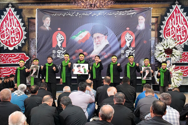 کرمانشاه هم‌نوا با ایران، رهبر شهید انقلاب را بدرقه کرد