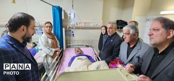فرماندار همدان از روند درمان مجروحان «جنگ رمضان» بازدید کرد