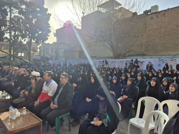 صدای انقلاب طنین انداز شد