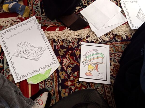 برپایی غرفه کودک در حاشیه نماز جمعه شهرستان کاشمر