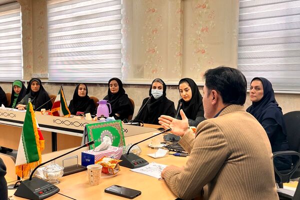 برگزاری جلسه طرح تقویت سلامت روان در دانش آموزان و اولیا مربیان با محوریت آموزش پیشگیری از آسیب های اجتماعی در شهرستان قدس