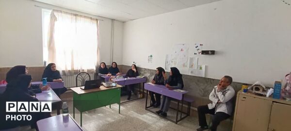  نشست تخصصی « توانا» و اصلاح الگوهای تدریس در شهرستان کلات