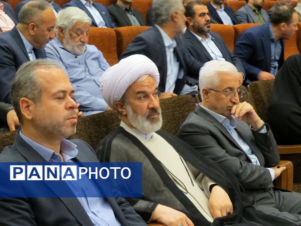 آیین تجلیل از معلمان نمونه استانی در بجنورد