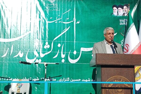 در راه شهدا گام برداریم و با علم و اخلاق، سربلندی کشور را رقم بزنیم