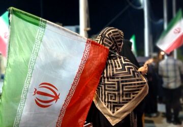 خیابان‌هایی که دو ماه است نفسِ اتحاد می‌کشند
