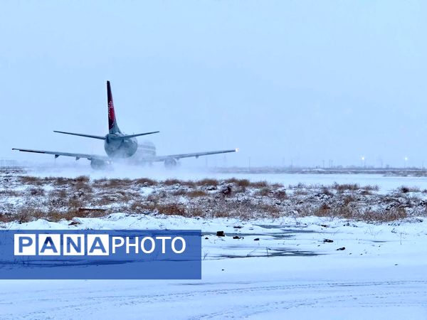 وضعیت فرودگاه بین الملی شهید هاشمی‌نژاد در روزهای برفی مشهد