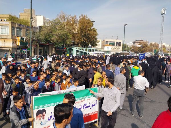 راهپیمایی 13آبان در میدان بسیج مشهد