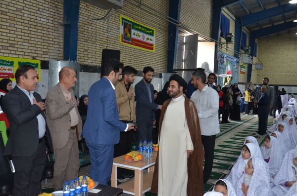 جشن تکلیف دانش‌آموزن دختر در گچساران