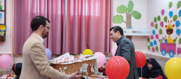 جشن شکوفه ها در دبستان شهید رضا نایب ناحیه۴ مشهد