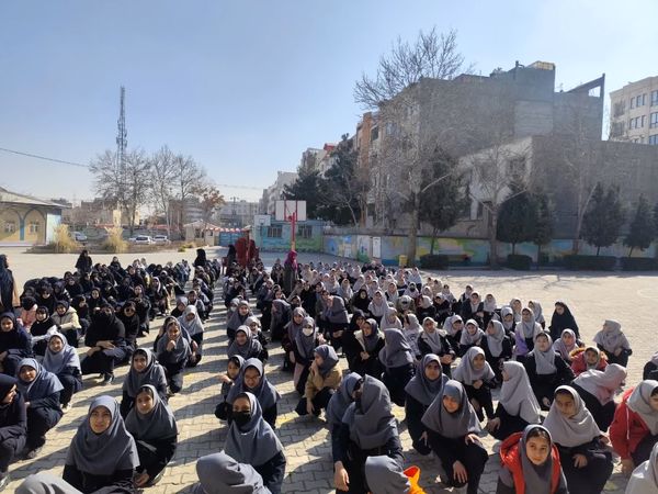 تمرین آمادگی پیشتازان دبیرستان شاهد شهید حمامی ناحیه ۶ مشهد