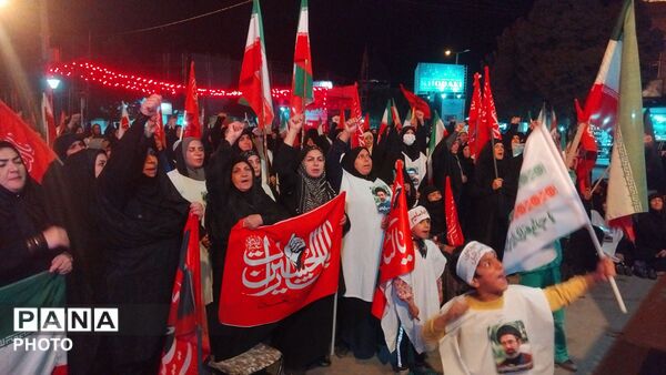 تداوم همبستگی مردمی؛ صد و نود و چهارمین شب تجمعات بیعت با رهبری در نورآباد