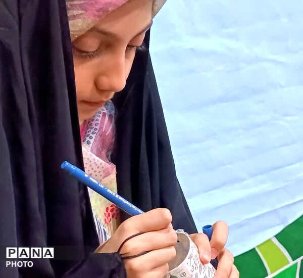 حضور بانوی تازه مسلمان شده ژاپنی در هیات زیر گنبد طلا