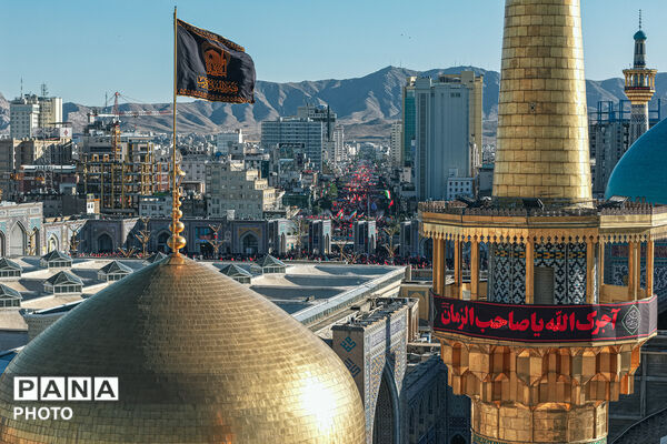 تشییع پیکر رهبر شهید انقلاب در مشهد مقدس-۱
