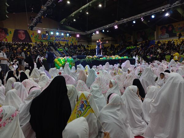 اجتماع بزرگ «روزه اولی‌ها» در ورزشگاه شهید‌شیرودی 