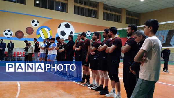 برگزاری اختتامیه مسابقات والیبال کارکنان ادارات و کارخانجات نیشابور 