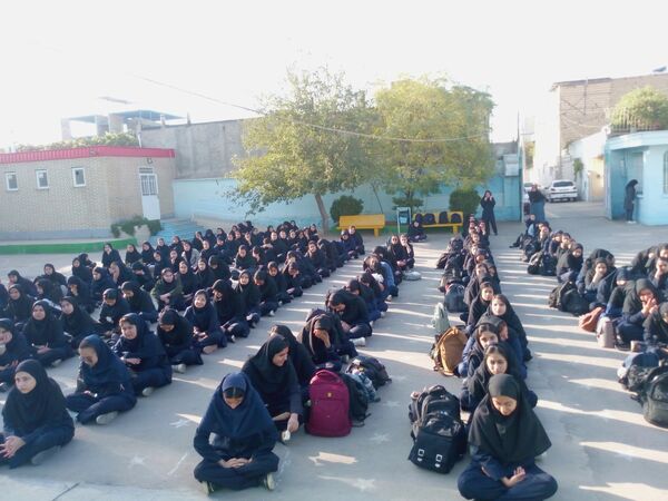 بزرگداشت روز حافظ در دبیرستان فاطمیه