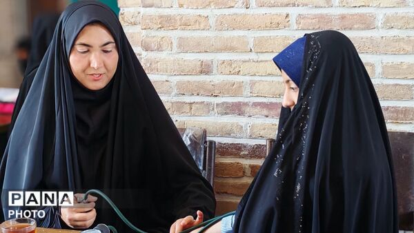 کمپین اندازه گیری فشار خون در نیشابور 