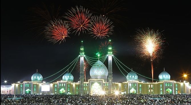 جشن نیمه شعبان با شعار «ایران همیشه جاویدان» در نظرآباد