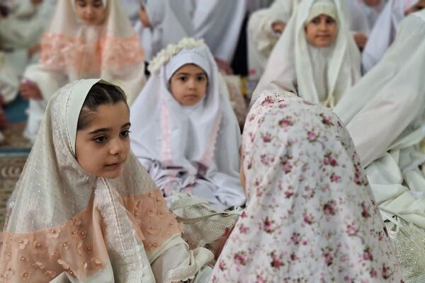 آغاز فصل بندگی دانش‌آموزان قرچک در جشن تکلیف