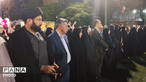 طلیعه بندگی خالق مهربان در جشن تکلیف دختران منطقه ۱۰