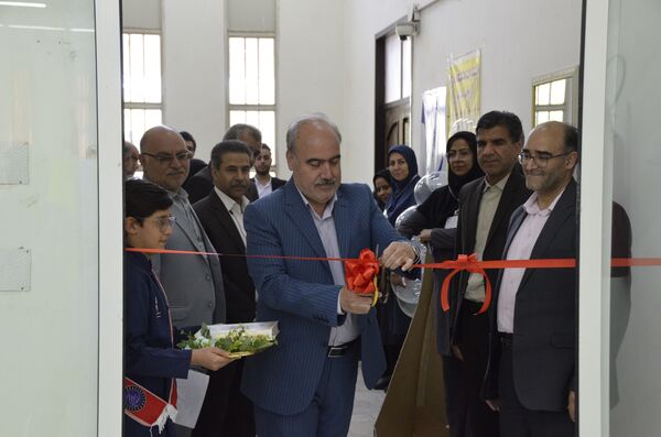 افتتاح نمایشگاه پژوهش های دانش آموزی در چارچوب جشنواره جابر بن حیان 