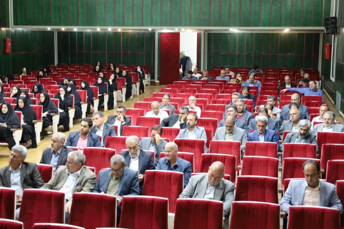 دیدار مدیرکل مدارس غیر دولتی وزارت آموزش و پرورش با مسئولان مدارس غیر دولتی استان یزد