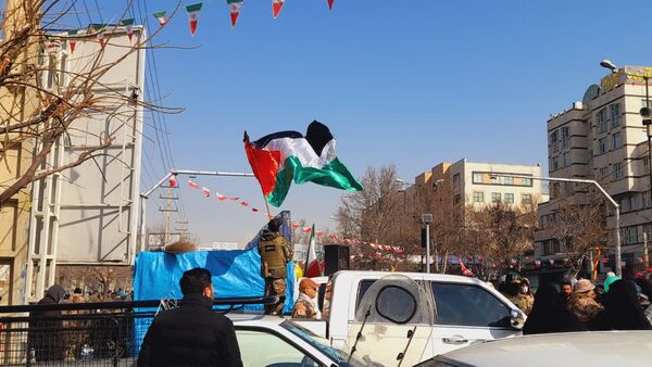 راهپیمایی یوم‌الله ۲۲بهمن با حضور پرشور مردم در استان البرز