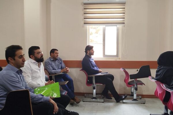 نشست بصیرتی با رویکرد انتخابات در آموزش و پرورش رودهن 