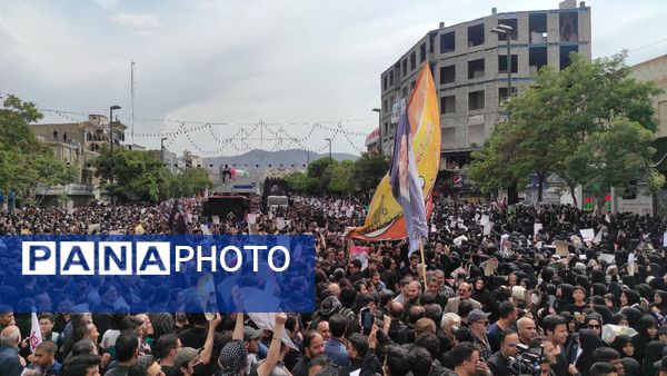  تشییع شهدای خدمت در مشهد مقدس