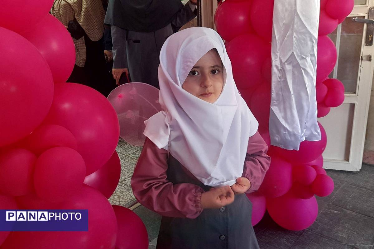 برگزاری جشن شکوفه های کلاس اولی در مدارس میقات و حضرت معصومه (س) منطقه پردیس 