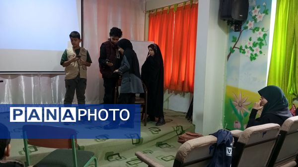 آخرین جلسه از کارگاه خبرنگاری پانا در نیشابور