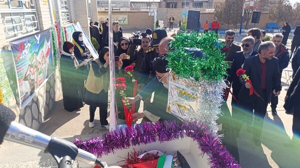 آیین نواختن زنگ انقلاب اسلامی به مناسبت چهل و ششمین سالگرد پیروزی انقلاب در نیشابور