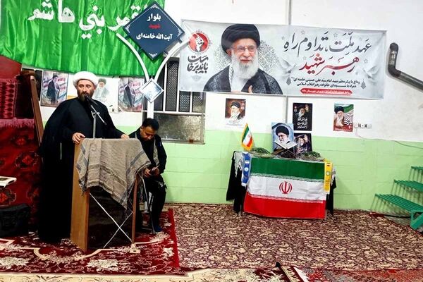 حضور پرشور فرهنگیان و دانش‌آموزان مانه در آیین جاماندگان وداع با امام شهید