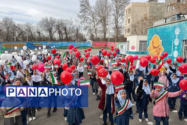 رویداد از خون جوانان وطن لاله می روید در دبستان دخترانه آیین روشن