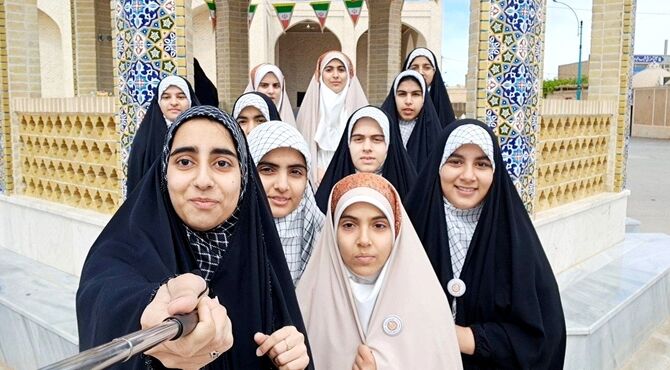 نماهنگی ماندگار با اجرای حماسی هیئت دانش آموزی بنات الزهرا(س)