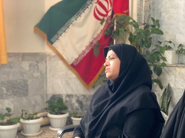 تقدیر از مشاور هنرستان مهدیزاده نیا ناحیه هفت مشهد