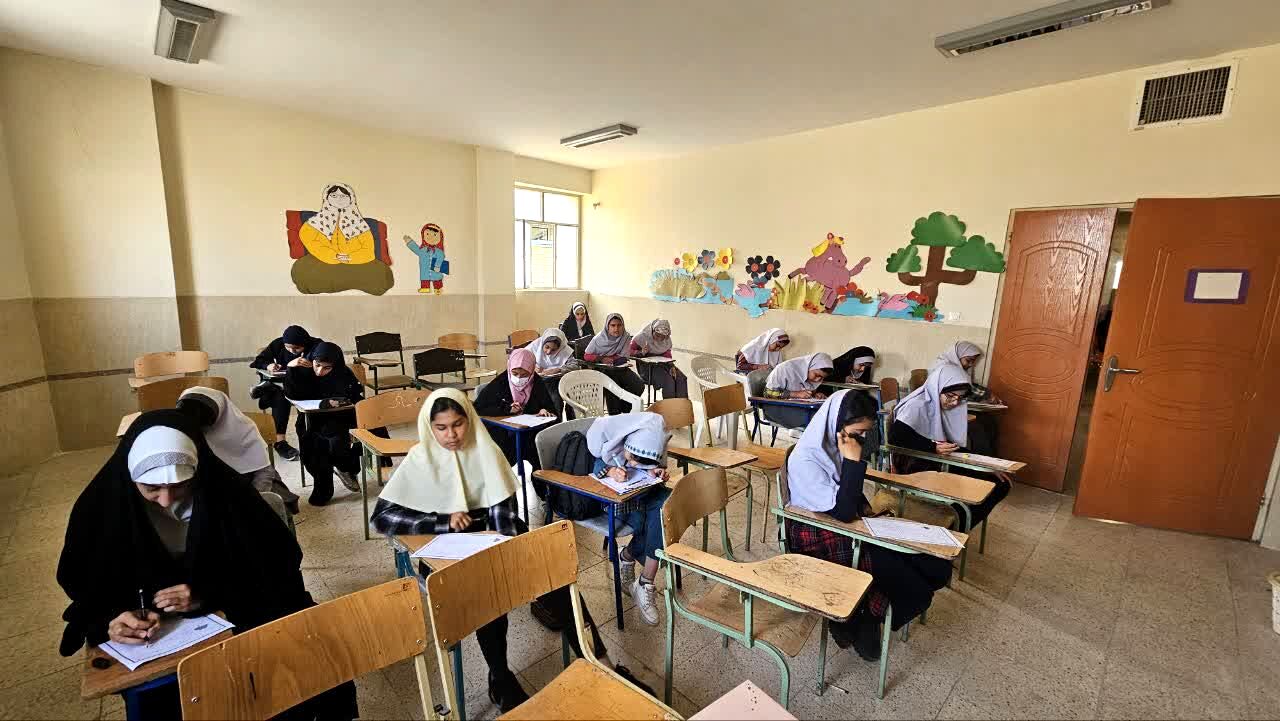  برگزاری مسابقه‌ قرآن، عترت و نماز دانش‌آموزان مقطع ابتدایی شهرستان فلاورجان