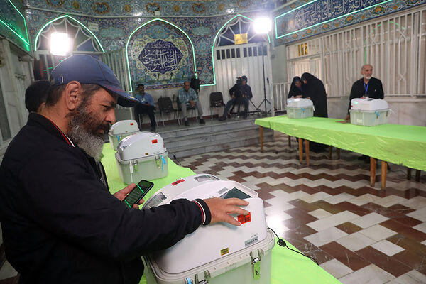 مرحله دوم انتخابات مجلس دوازدهم شورای اسلامی در مسجدالنبی میدان نبوت