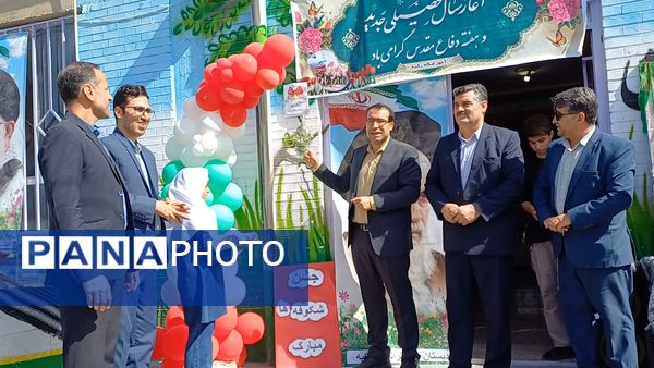 آیین جشن شکوفه‌ها در دبستان زکیه شیروان