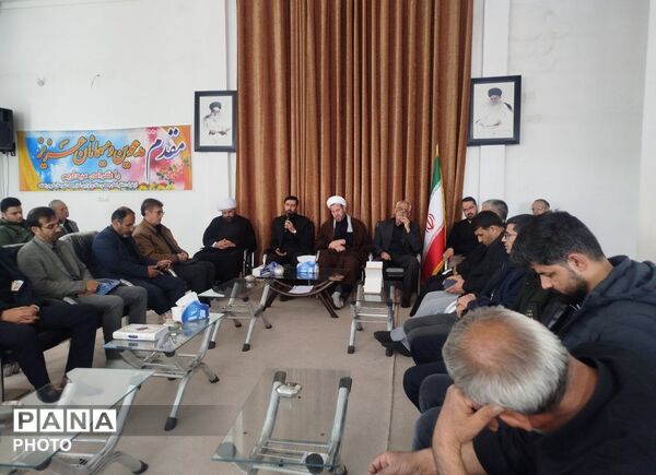 محفل شعر امین؛ ادای احترام به رهبر شهید و زنده نگه داشتن سنت گردهمایی شاعران