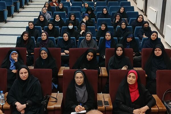  کارگاه آموزشی نحوه تعامل با دانش‌آموزان و بازی‌های گروهی در باقرشهر 