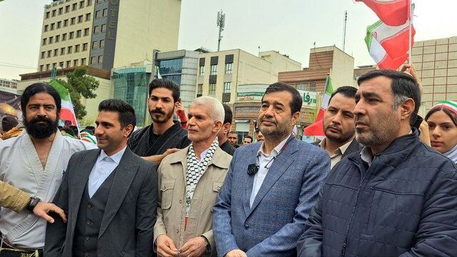 حضور باشکوه مردم در راهپیمایی نشانه پایبندی به آرمان‌های انقلاب است