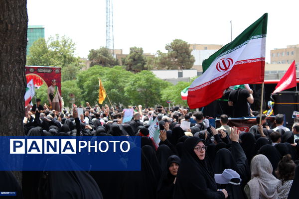 وداع با پیکر شهدای حمله رژیم صهیونیستی در کرج