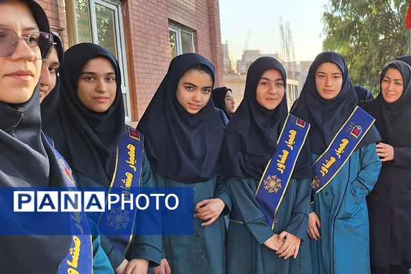 برگزاری انتخابات همیار مشاور در آموزشگاه شاهد نجمه ناحیه دو شهرری 