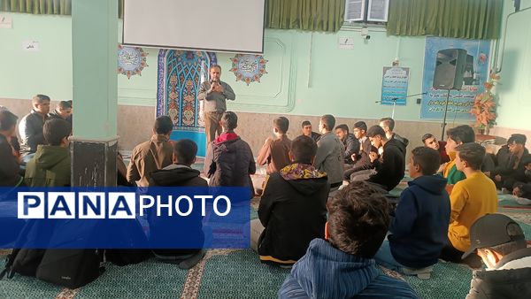 زیارت عاشورا  در دبیرستان شاهد ابوذر غفاری نیشابور