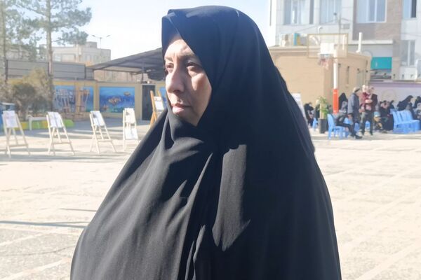 برپایی نمایشگاه "مادرم فاطمه" در دبیرستان مهر نیشابور