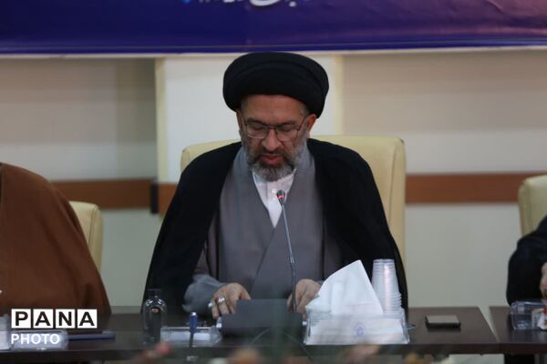 نشست خبری تشریح برنامه‌های دهه کرامت در قم