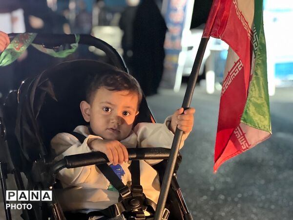 حضور کودکان در تجمعات مردمی کرج