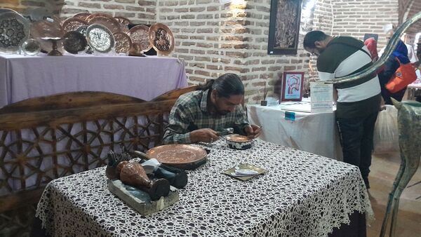 برپایی نمایشگاه صنایع‌دستی‌و سوغات در البرز